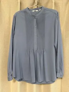 【UNIQLO】美品　Mサイズ プリーツ長袖シャツ