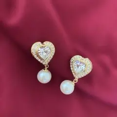 大人可愛い ハートカットスワロフスキー イヤリング ゴールド パール 揺れる