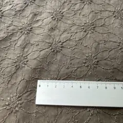 刺繍生地残布　縦65cm×横95cm