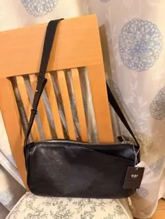 新品タグ有 イア パピヨネ　ミニスワローマチショルダーバッグ ブラック レザー