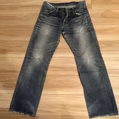 Levis　ダークブルー ストレートデニム