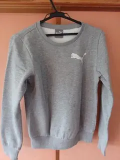 PUMA クルーネック スウェット グレー Mサイズのサムネイル