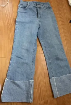 【INGNI 】イング　ハイウェストデニム・フリンジ裾ライトブルー