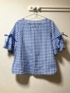 青と白のギンガムチェックフリルシャツ