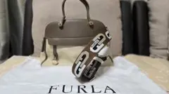 FURLA パイパー ベージュ/ブラウン