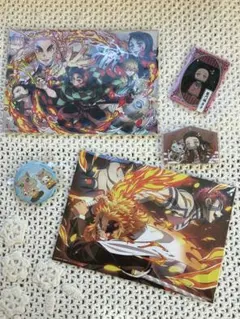 鬼滅の刃 無限列車編 映画入場者特典 禰豆子 伊之助　キーホルダー　缶バッジ