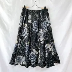 【バジーレ28】花柄刺繍 フレアロングスカート (40) 総刺繍 エレガント　黒のサムネイル