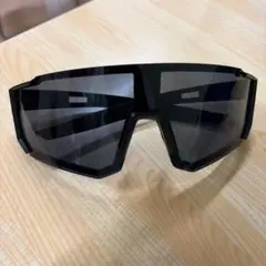 スポーツサングラス 一体型レンズ