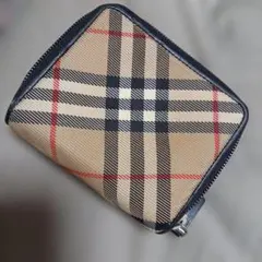 お値下げBURBERRY2つ降り財布チェック柄のサムネイル