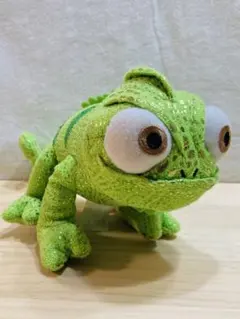 ラプンツェル　パスカル　ぬいぐるみ　ディズニー