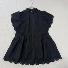 新品］ハシゴレースチュニックブラウス 冨張愛コラボ - メルカリ