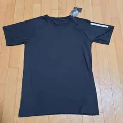 新品　adidas クルーネックTシャツ アーバンブラック M　アディダス　黒