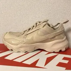 新品⭐︎NIKE/ナイキ/TC7900⭐︎ホワイト/24.0cm 新品⭐︎NIKE/ナイキ/TC7900⭐︎ホワイト/24.0cm ナイキ tc7900