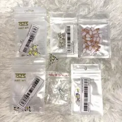 サンリオ　ネイルパーツ　キティー　シナモン　マイメロ　ポチャッコ　プリン