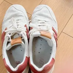 New Balance ホワイト/レッド スニーカー