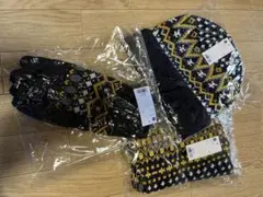 ニット帽と手袋とマフラーセット