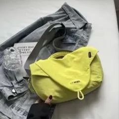 ナイロン製ショルダーバッグ イエロー/ブルー