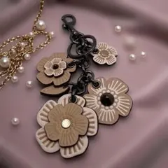 2026年最新】コーチ_ローズ_キーリングの人気アイテム - メルカリ