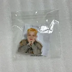 TREASURE ヒョンソク　アクリルクリップ