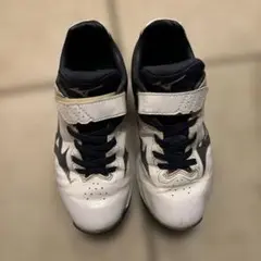 Mizuno トレーニングシューズ ホワイト/ネイビー　21.0