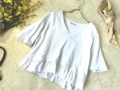 ZARA ザラ Vネック ホワイト Aライン Tシャツ 白 フレアー 半袖のサムネイル