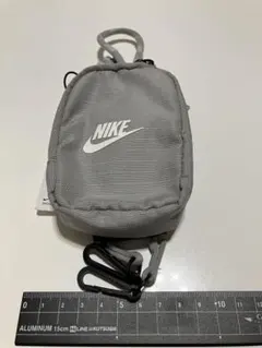 新品 NIKE Club Accessories Pouch グレー