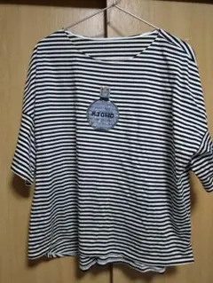 ストライプ柄 半袖Tシャツ ビジュー刺繍
