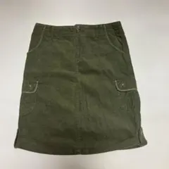 オリーブグリーン コーデュロイスカート
