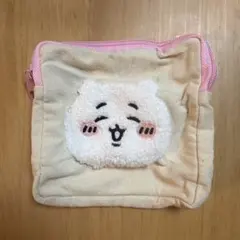 ちいかわ もこもこポーチ　カプセルトイ　ガチャガチャ