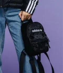 新品同様アディダスadidasoriginalsベロアミニバッグ リュック