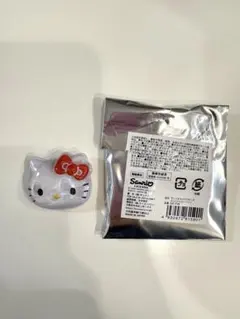 【新品】【最安値】ぷっくりったいバッジ ハローキティ