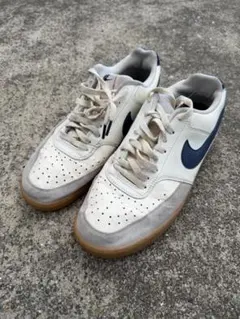 NIKE スニーカー　COURT VISION LOW　コートビジョンのサムネイル