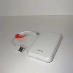 ELECOM モバイルバッテリー ホワイト　マグネット　5000mAh