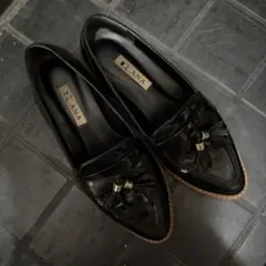 DIANA ダイアナ ブラック タッセル付き ローファー 23