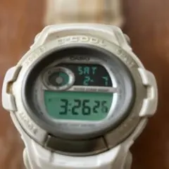 CASIO G-SHOCK ホワイトデジタル腕時計