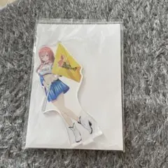 新品未開封 宝多六花(レースクイーンver) 特大アクリルスタンド ドンキ限定 中古】本体のみ)グリッドマンヒロインズ 宝多六花 アクリル