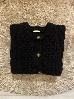 G U黒 ケーブル編み ニットカーディガン