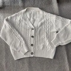 GU  ケーブル編み　カーディガン　セーター