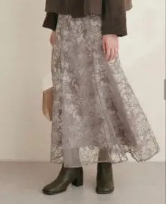 osono長さ変えれるチュール刺繍レーススカート