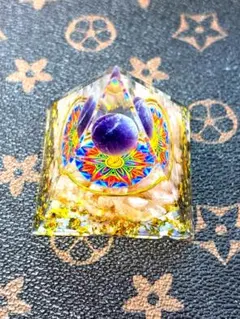 オルゴナイト ピラミッド アメジスト丸玉＆曼荼羅 ピンク 天然石 置物 浄化