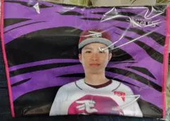 辛島選手、則本選手助手席ガラポン2等タオル