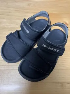 new balance サンダル　18.0cm ブラック