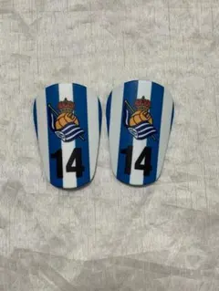 XSサイズ　レアルソシエダ 小さいレガース　サッカー　シンガード　ミニレガース