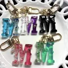 アルファベットM型チャームハンドメイド