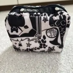 LeSportsac モノクロアートポーチ