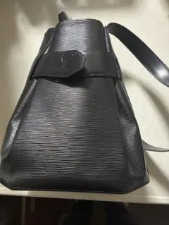 LOUIS VUITTON エピ ショルダーバッグ ブラック　美品のサムネイル