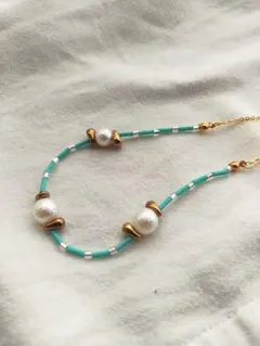 ビーズネックレス　ターコイズブルー