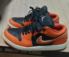 ナイキ　ウィメンズ　エアジョーダン1 スニーカー　シューズ　靴