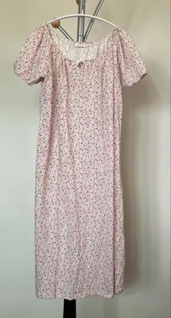 新品未使用《花柄　半袖ネグリジェ》サイズL