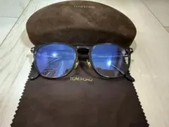 伊達メガネ サングラス